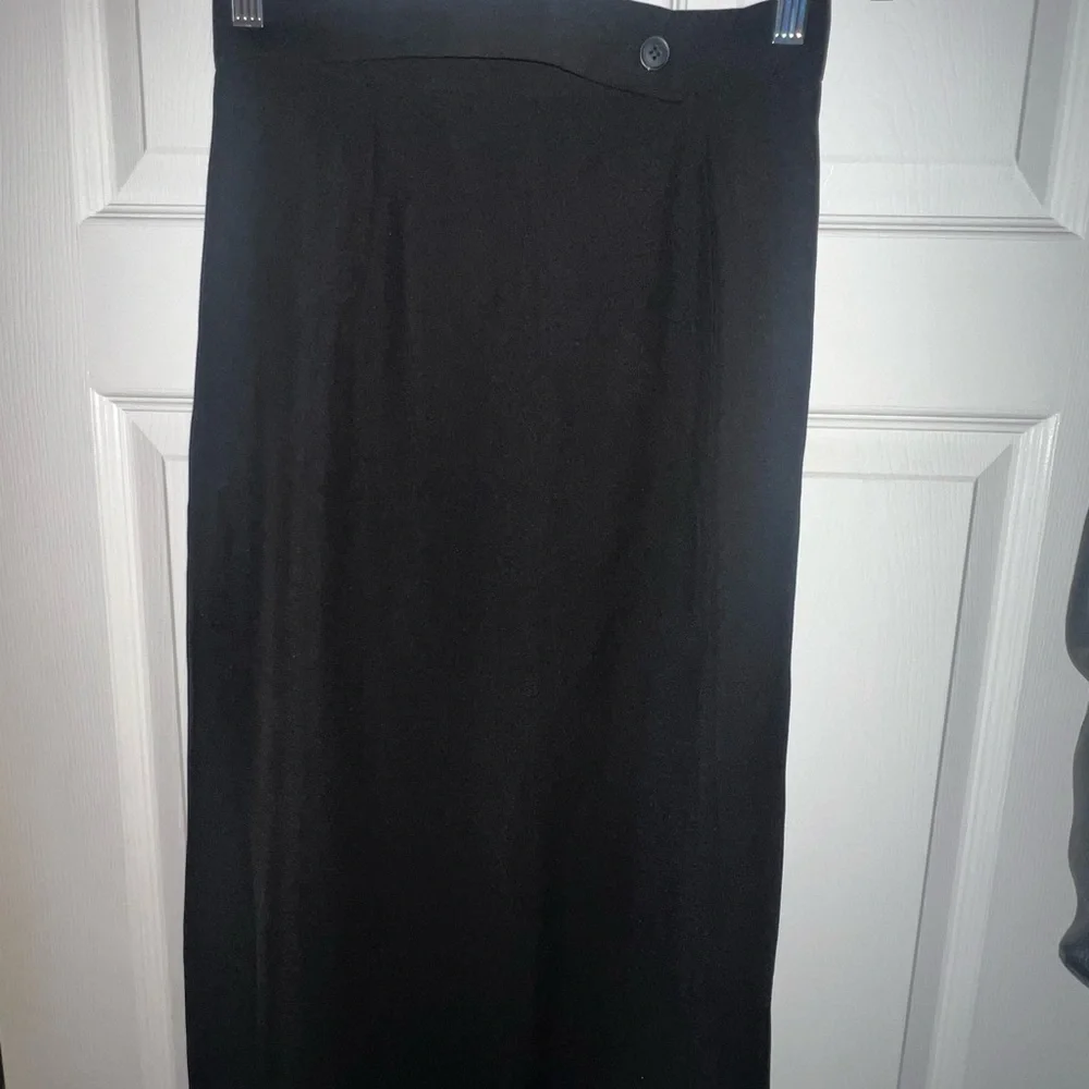 Cute black office skirt - Picture 3 of 3